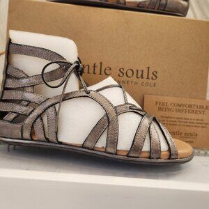 Gentle Souls Leather "Break my Heart" Gladiator Sandals. NIB. Size 6